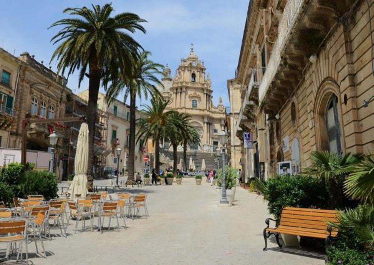 Hotel Pura Vida Barocca Ragusa Exterior foto